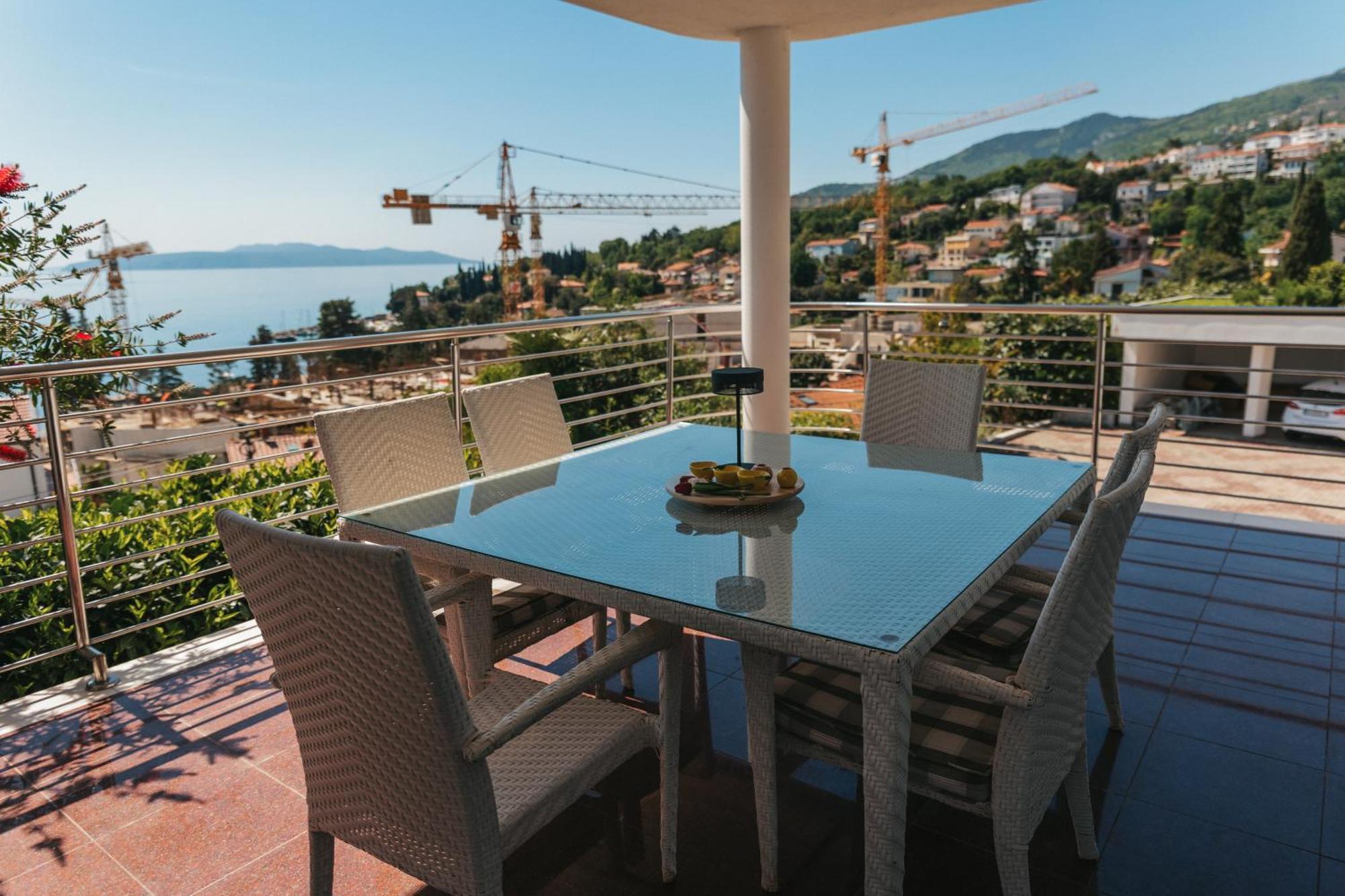Villa Calista Ičići Buitenkant foto